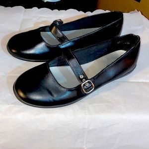 Mary Jane Style Flats